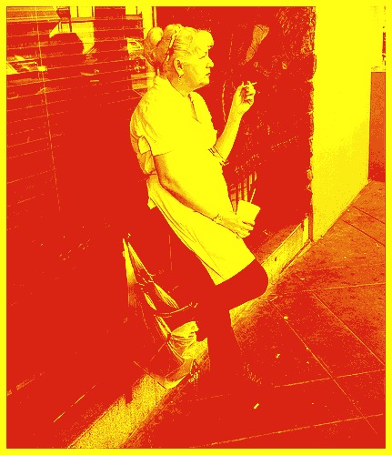 BLONDE WAITRESS.jpg