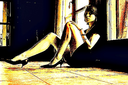 WOMAN SITTING..jpg