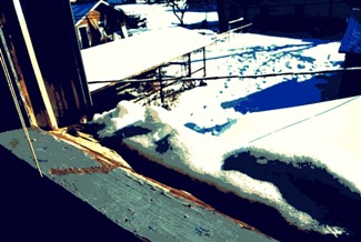SNOW ON WINDOW SILL.jpg