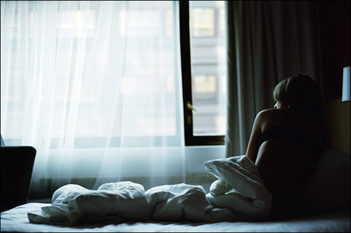 bed,girl,depression,window,sadness,silhoutte-01389f8fa1f36f8ef6b998cf9f1821a7_h.jpg